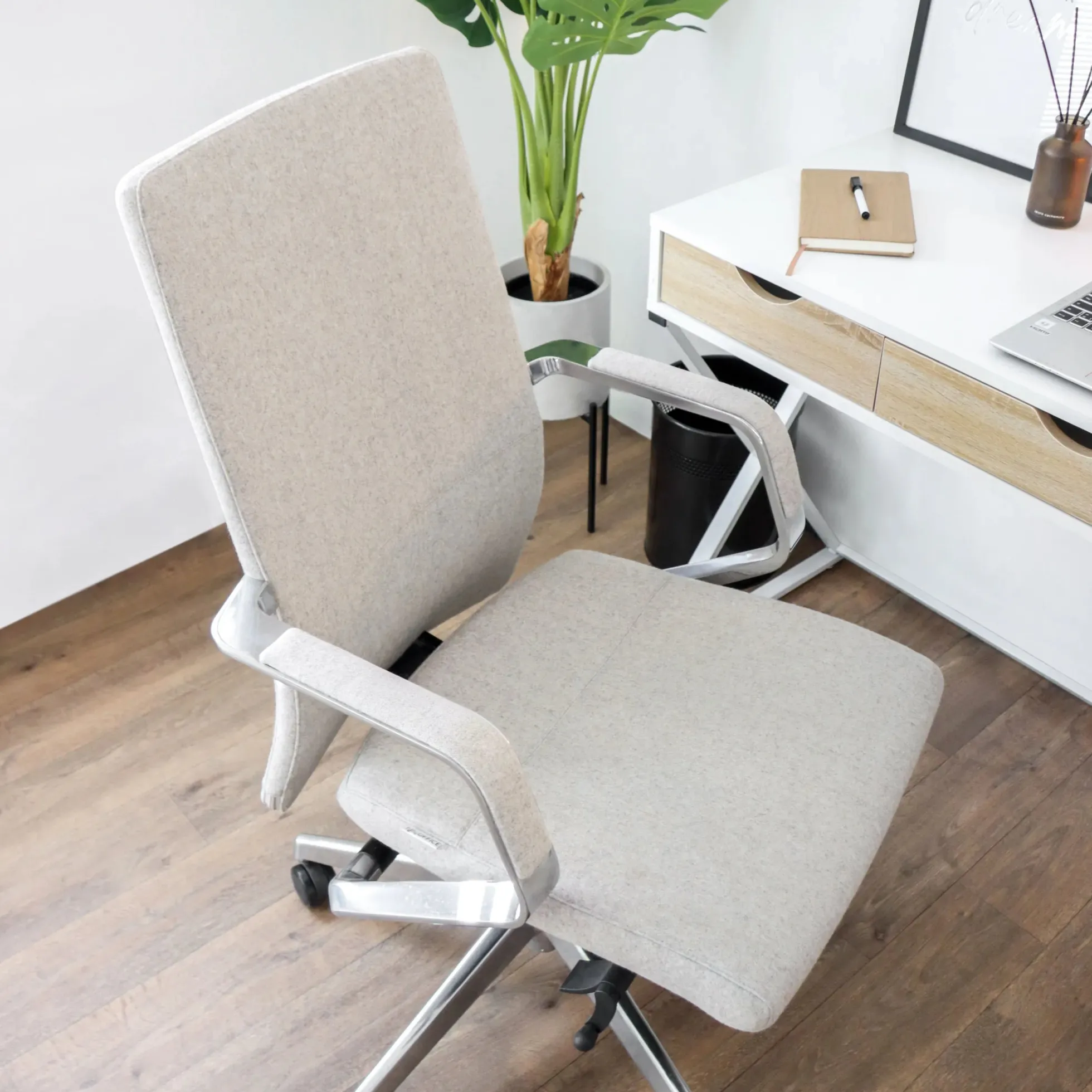 BESSONA - Profi Bürostuhl Beige