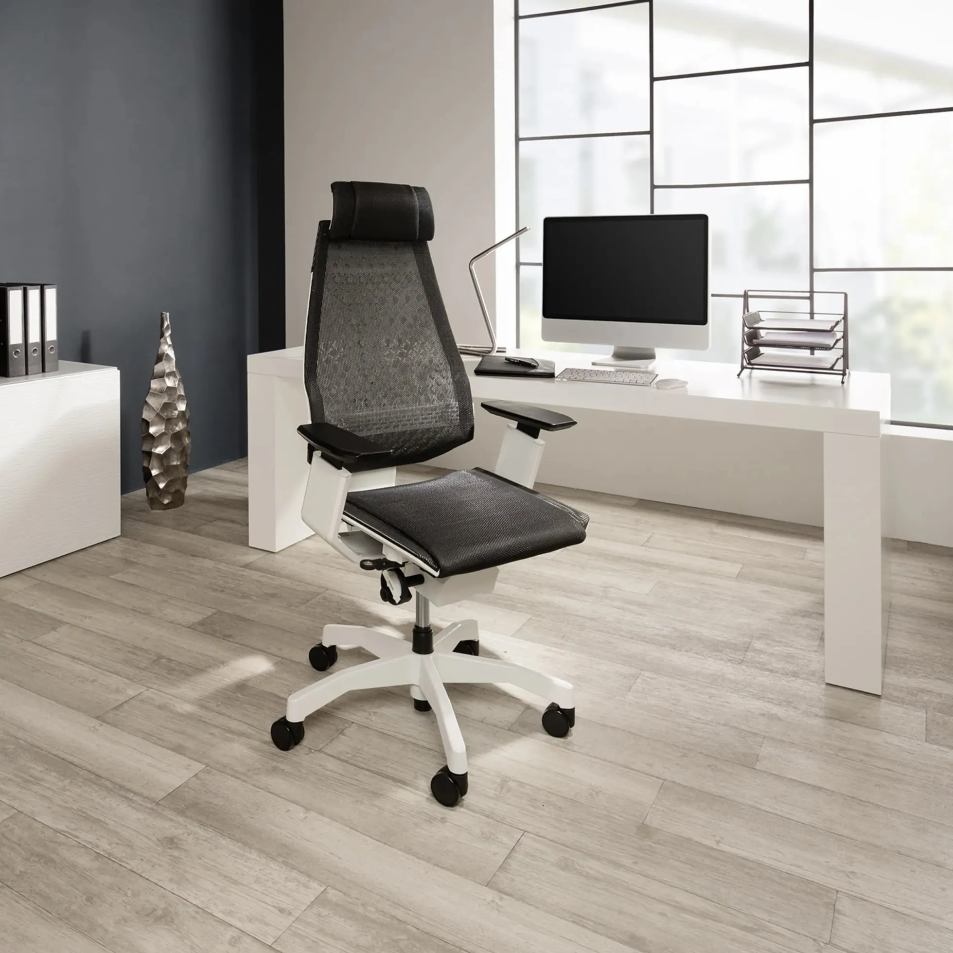 GENIDIA PRO WHITE - High End Bürostuhl Schwarz