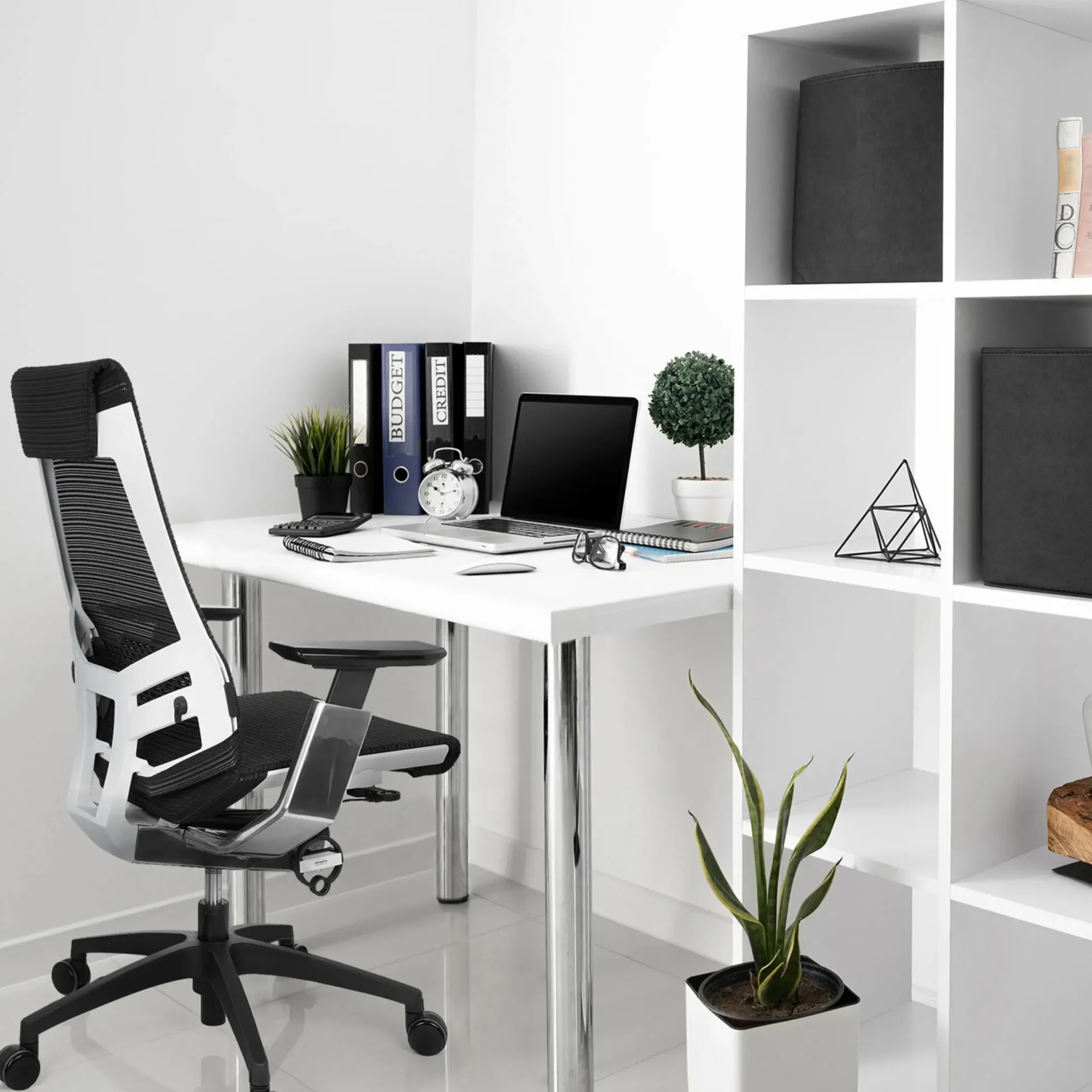 GENIDIA SMART WHITE CM | Netz - Profi Bürostuhl Schwarz/Weiß/Chrom