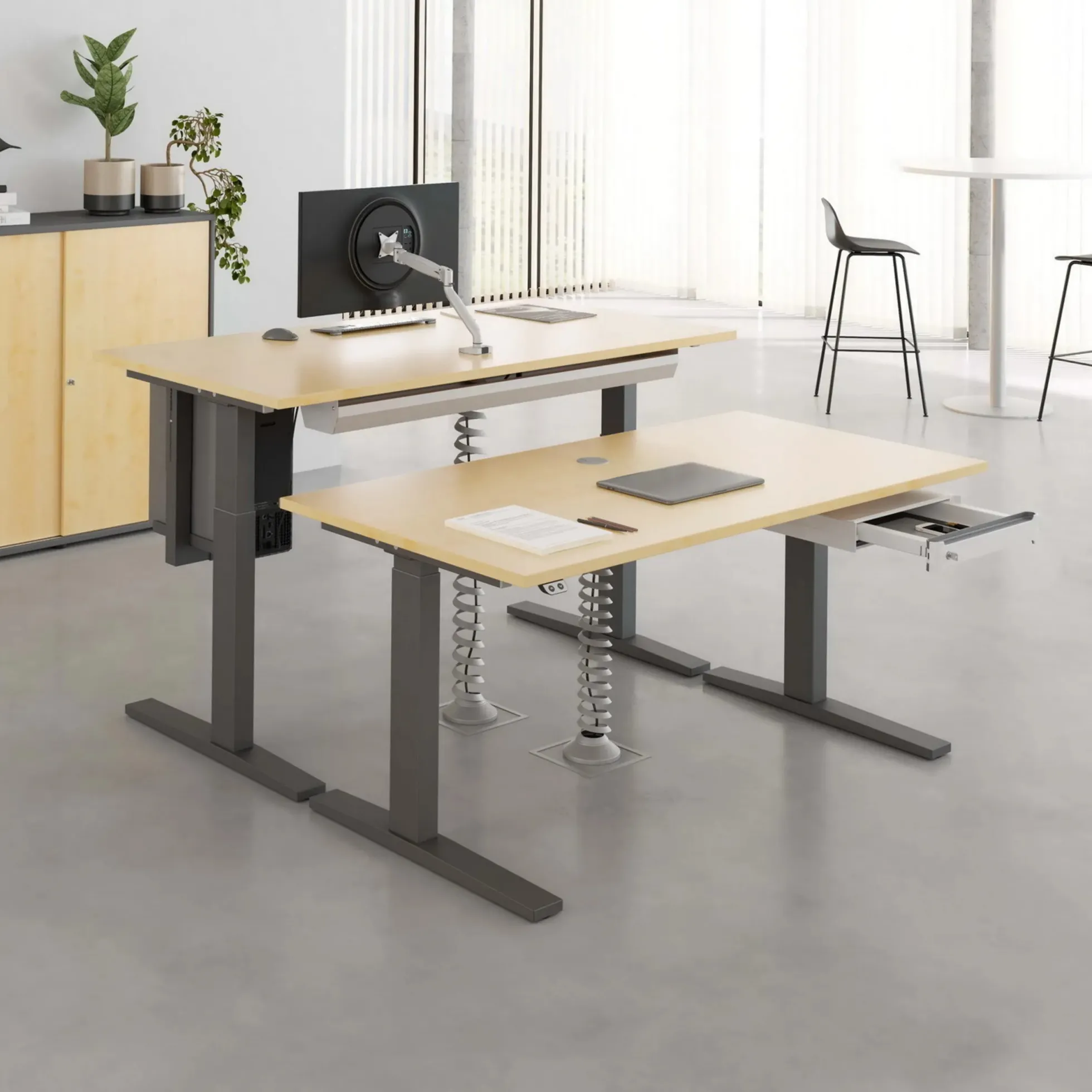XMKA 16 G | Schreibtisch 160 x 80 elektrisch höhenverstellbar Ahorn
